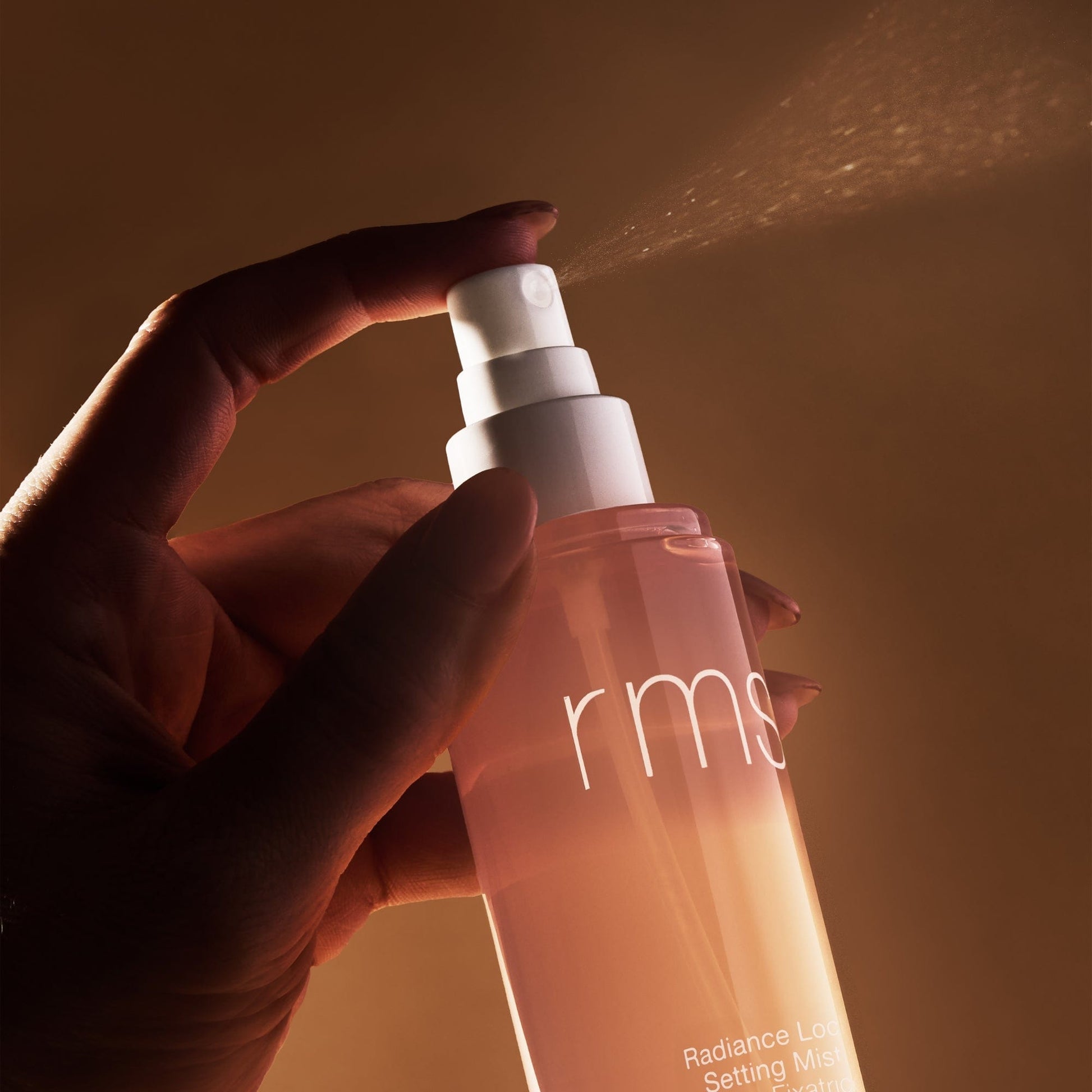 Re evolve radiance locking primer refill - The Natural Beauty Club