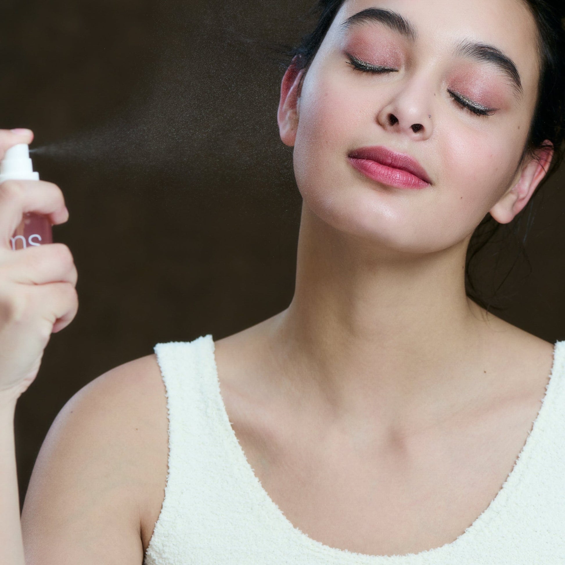 Radiance Lock Setting Mist - The Natural Beauty Club