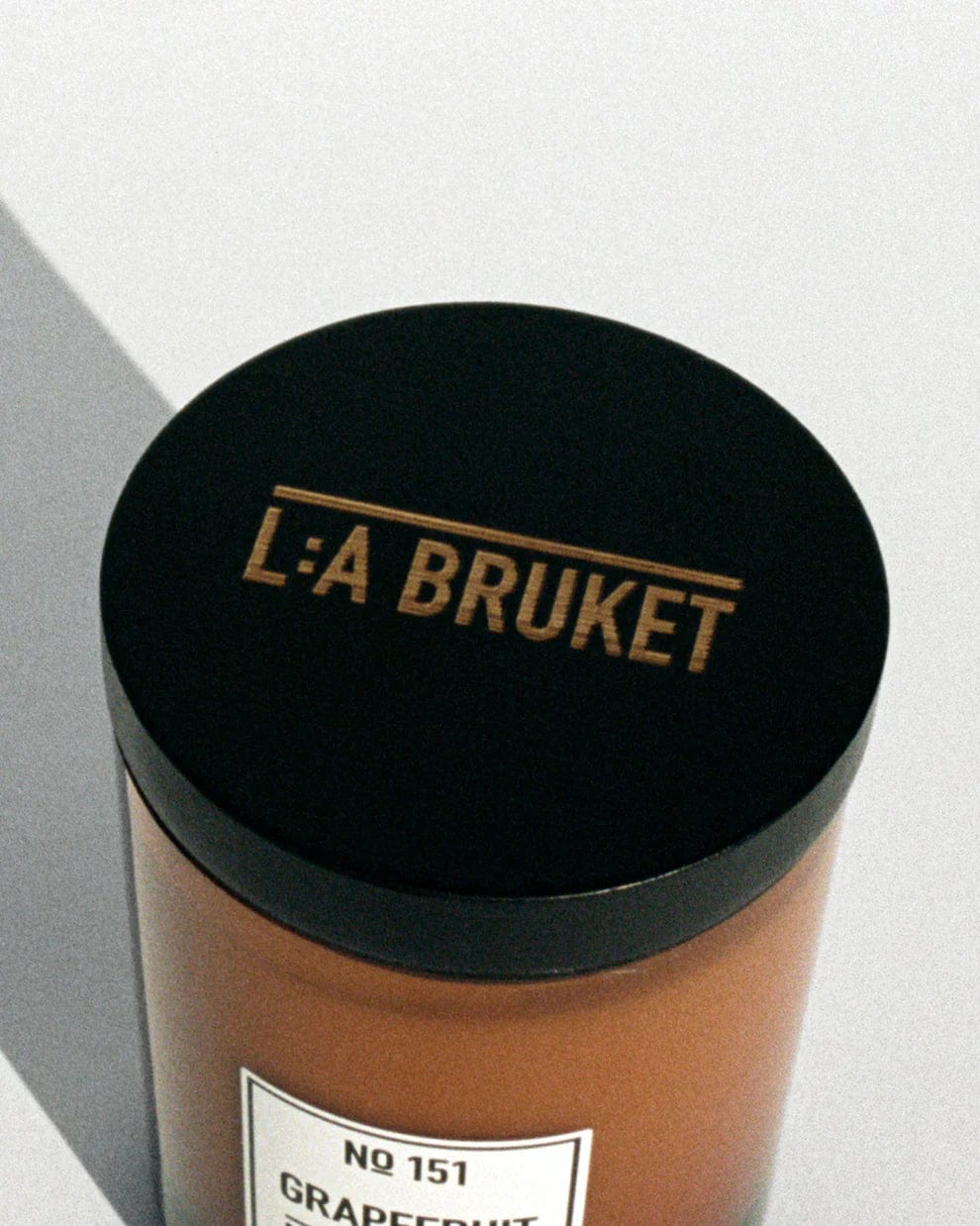 L:A BRUKET - 151 Scented Candle Grapefruit - The Natural Beauty Club