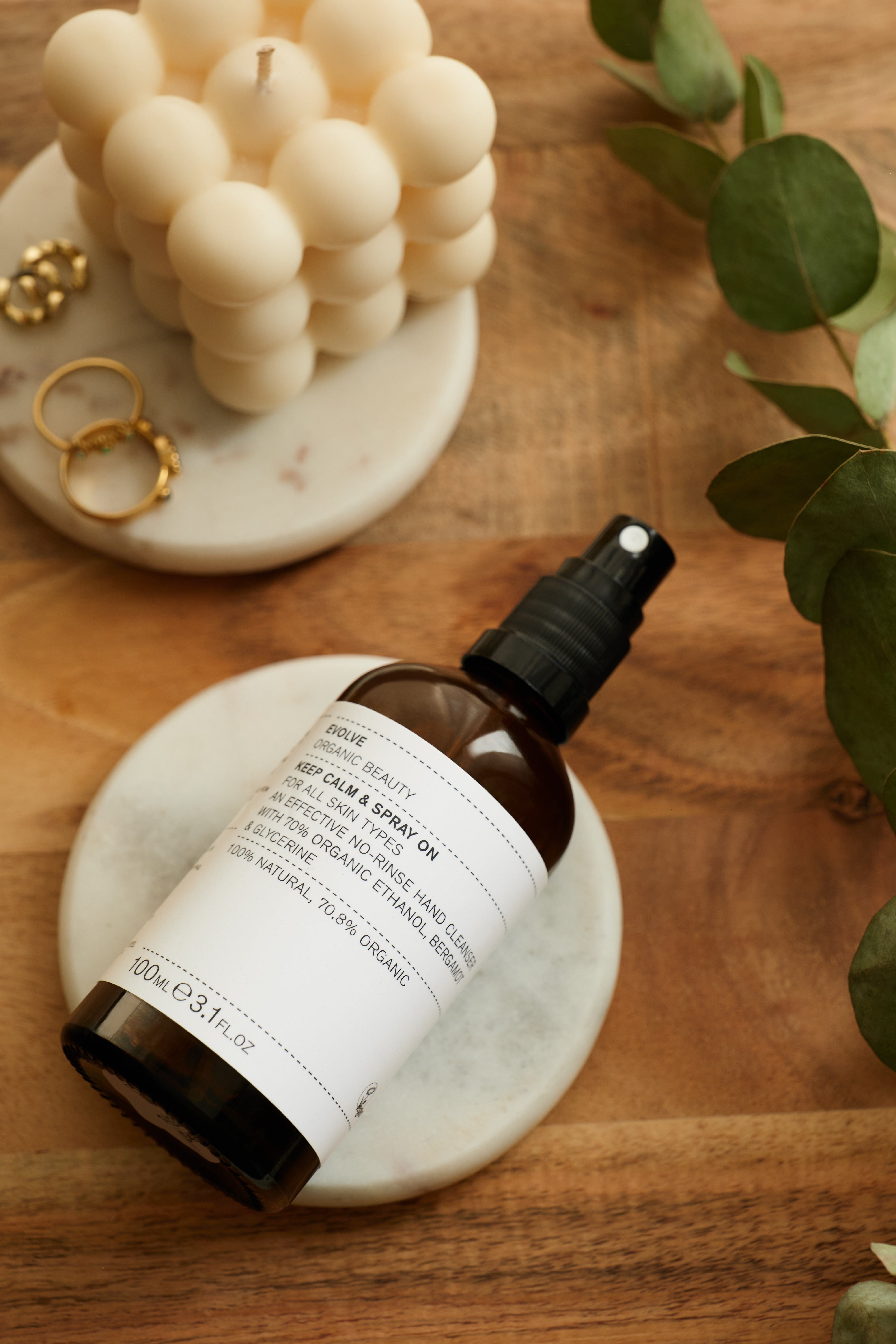 'KEEP CALM & SPRAY ON' HANDONTSMETTING - The Natural Beauty Club