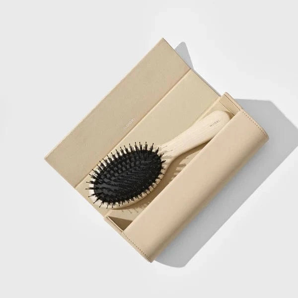 NUORI - REVITALIZING HAIR BRUSH - The Natural Beauty Club