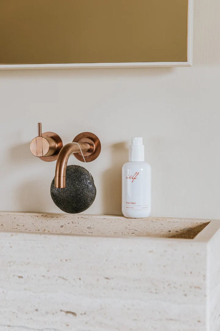 SELF - Charcoal (acne prone skin) Konjac Sponge - The Natural Beauty Club