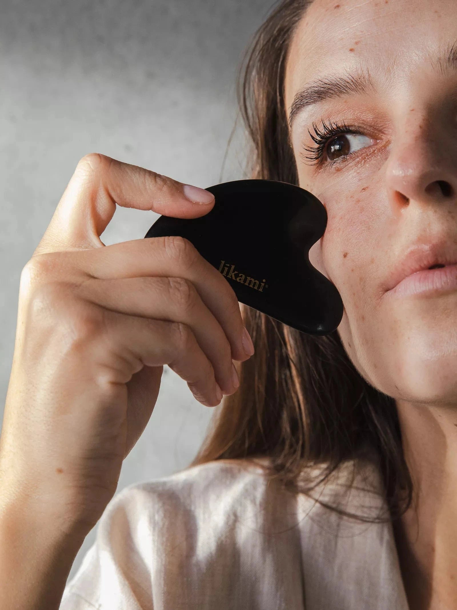 Gua sha sculpting tool