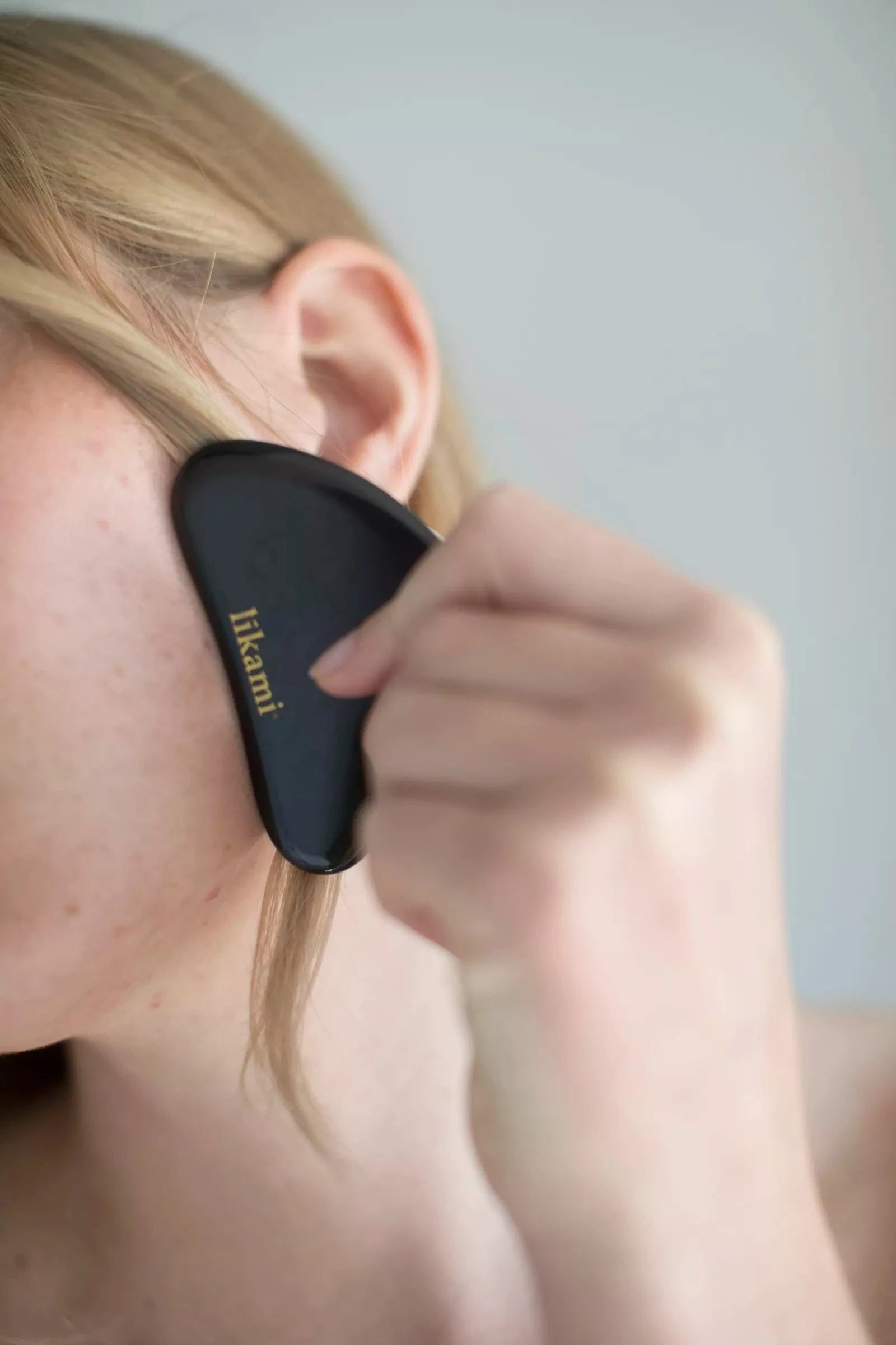 Gua sha sculpting tool