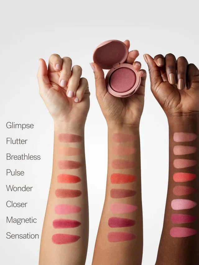 Soft focus blurring powder blush - The Natural Beauty Club