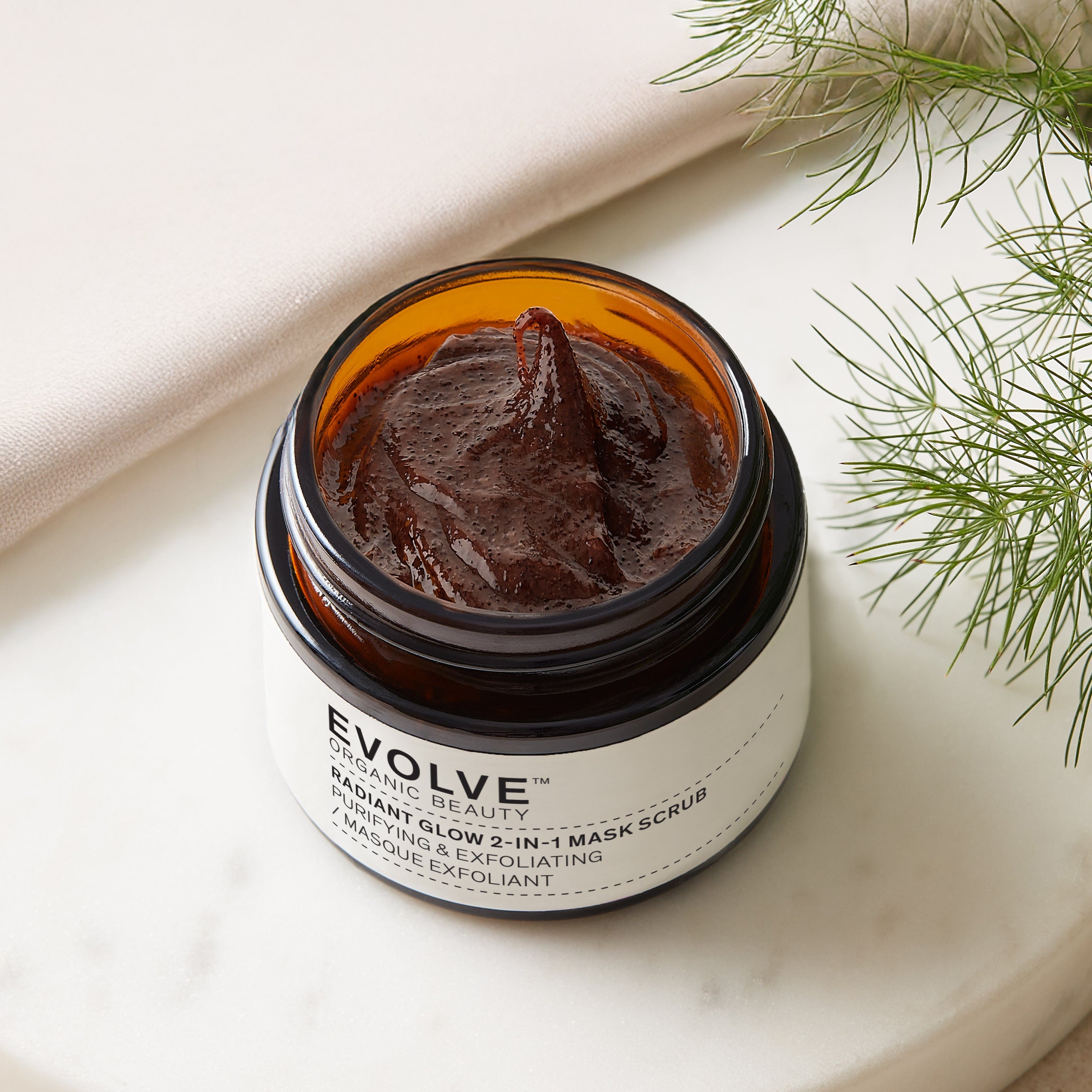 Radiant glow 2-in-1 scrub mask