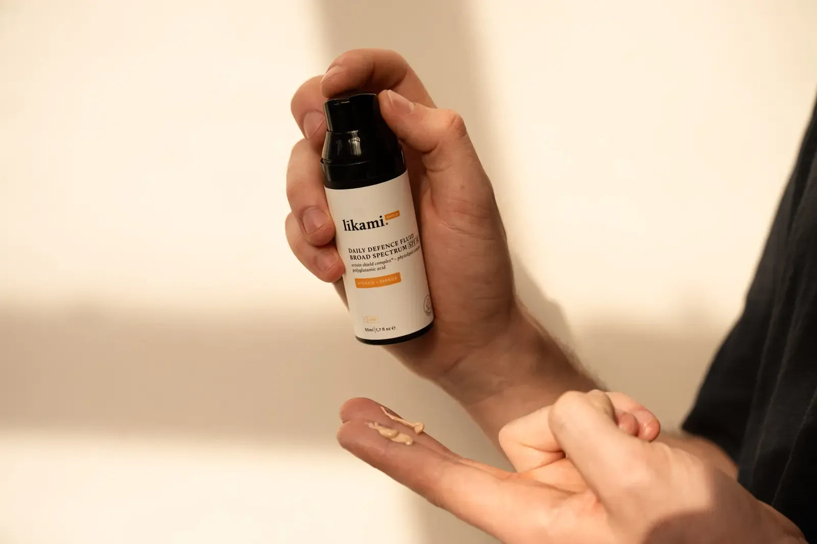 Daily Defence Fluid SPF50: hydrate + barrier - The Natural Beauty Club