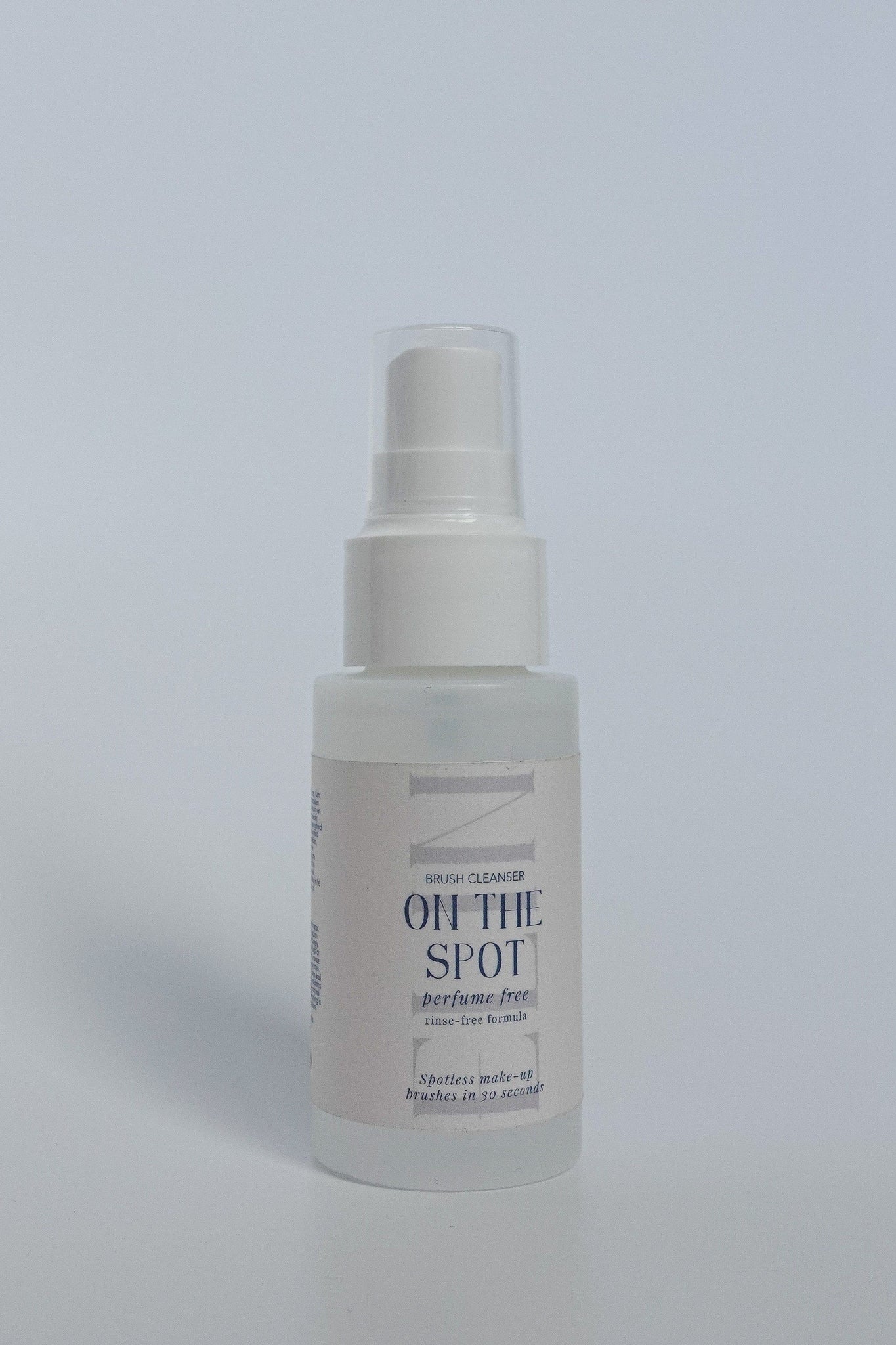 ELIN - On The Spot brush cleanser perfume-free - The Natural Beauty Club