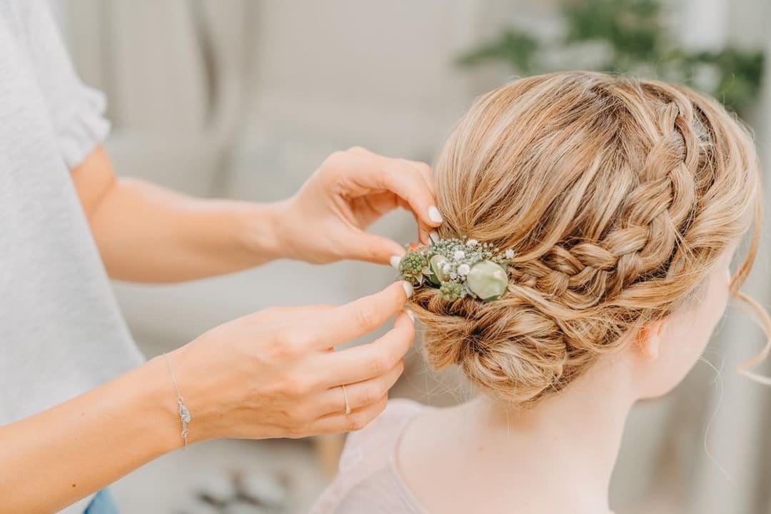 Bruidskapsel op Trouwdag @ The Natural Beauty Club - The Natural Beauty Club